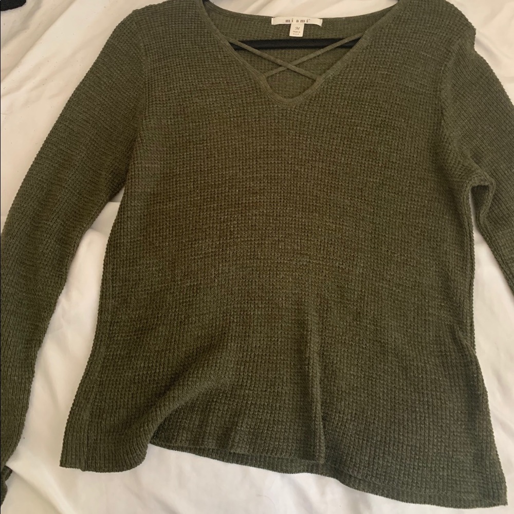 Green long sleeve shirt